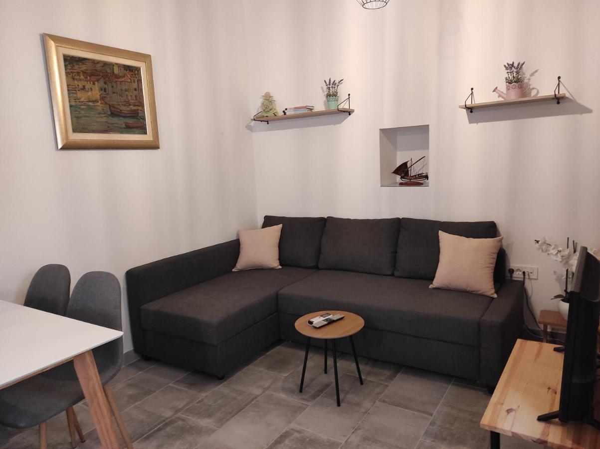 Apartments Bepi Komiža Buitenkant foto